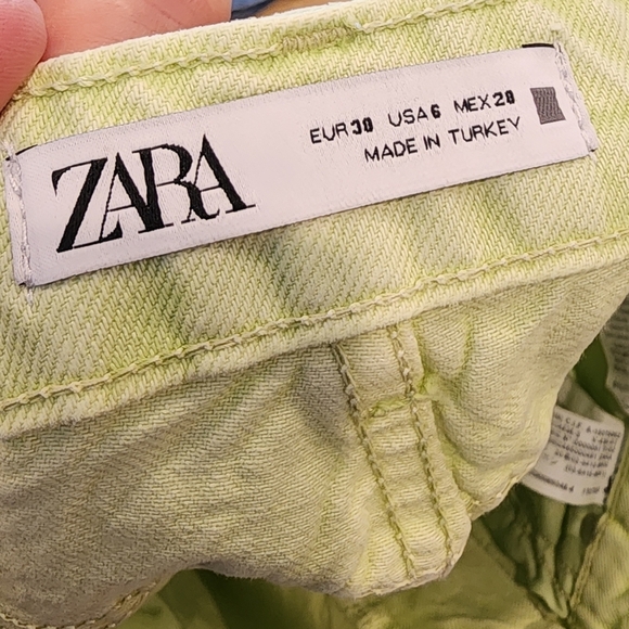 NWT Zara Lime Green Denim Distressed Cutoff Shorts women's size 6 - Picture 4 of 13